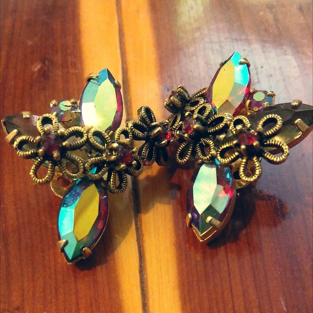 Vintage Clip On Earrings